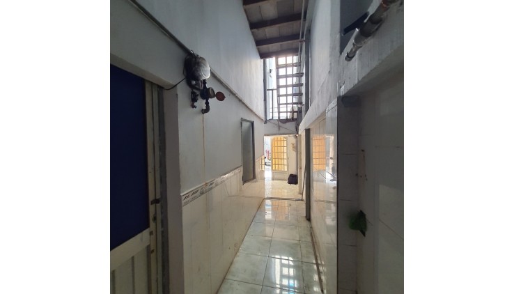 Bán nhà 42m², 4PN, 2WC, Bình Trị Đông B, Bình Tân, 3.4 tỷ, sổ hồng